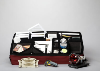 Window Sales Kit in a Travel Bag with Heat Lamp 2